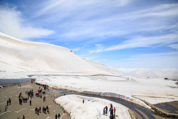 istock Snow mountain at Tateyama Kurobe Alpine Route. 1018272624