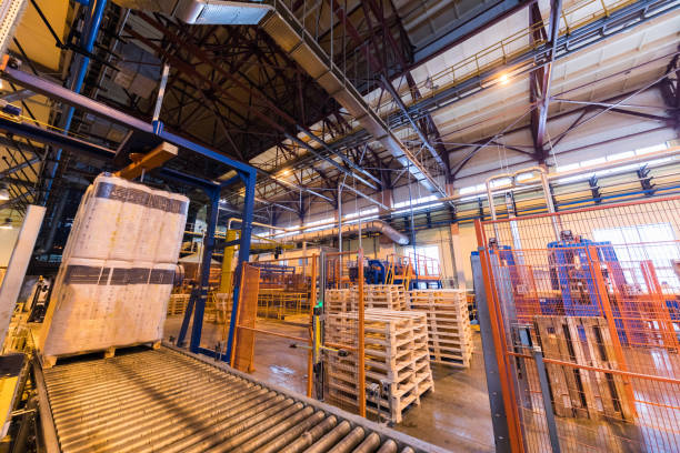 istock Manufacturing factory 1018731536
