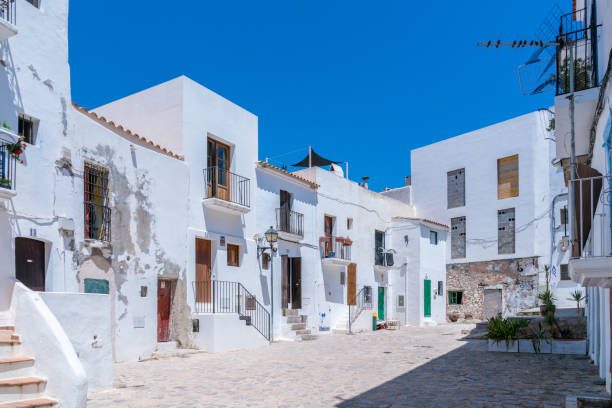 istock Ibiza Old Town, Dalt Vila, streets 1018991532