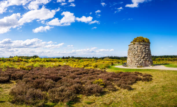 Memorial Cairn at the battlefield of Culloden Memorial Cairn at  the battlefield of Culloden near Inverness battlefield photos stock pictures, royalty-free photos & images
