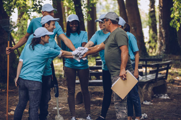 istock Group of volunteers 1019063438