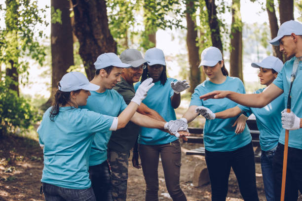 istock Volunteers in park 1019065844