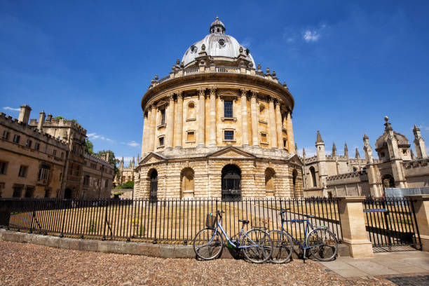 istock Radcliffe Camera, Oxford University, England, UK 1019118790
