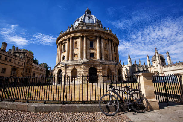istock Radcliffe Camera, Oxford University, England, UK 1019118966