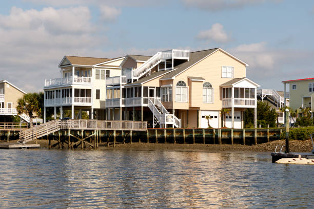 istock Luxury beach houses 1019164308