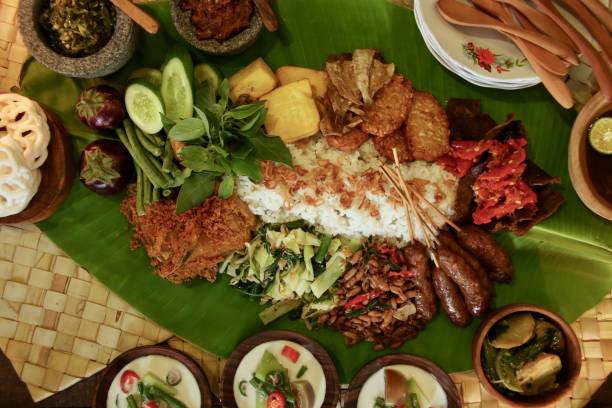 istock Indonesian Rijsttafel on Banana Leaf 1019330082