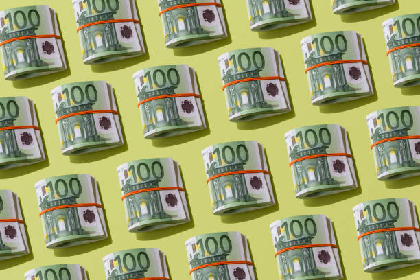 istock roll of one hundred euro banknotes 1019362926