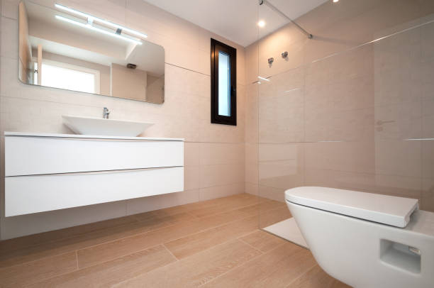 istock Modern bathroom interior with shower. Clean and fresh bathroom. 1019403408