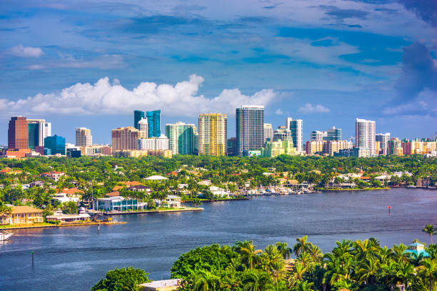 istock Fort Lauderdale, Florida, USA Skyline 1019418448