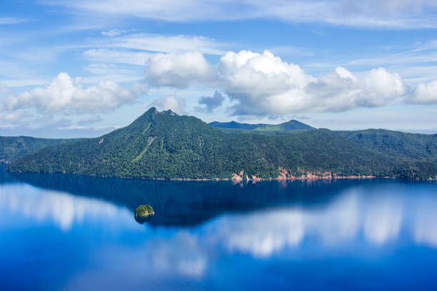 istock Lake Mashu of blue 1019427042