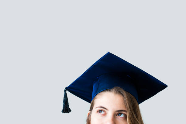 young female student graduating from university - grad portrait imagens e fotografias de stock