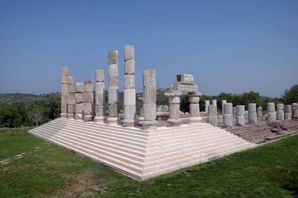 аполлон-сминтейон древний город - smintheus стоковые фото и изображения