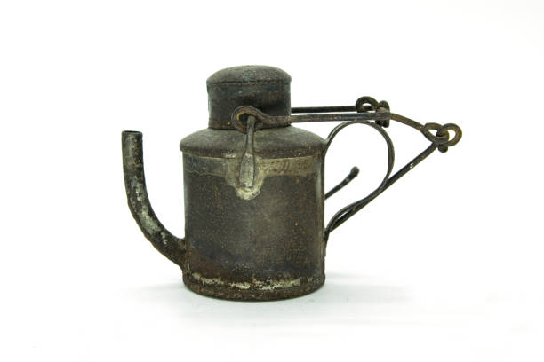 istock Grunge Water Tea Boiler 1019648298