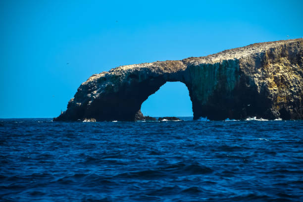 istock Arch Rock on Anacapa Island 1019664026