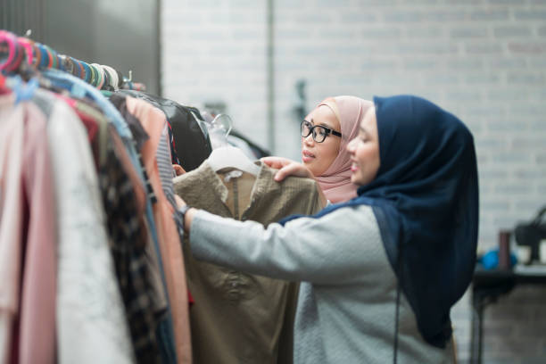 istock Choosing What To Buy 1019691914
