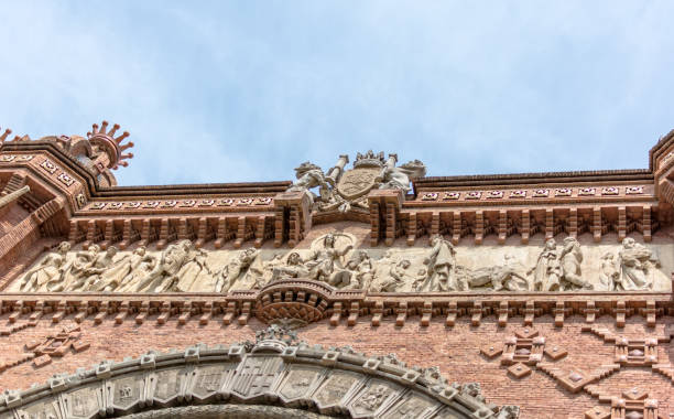 istock Frieze entitled Recompensa on the Arc de Triomf in Barcelona, Spain 1019828946