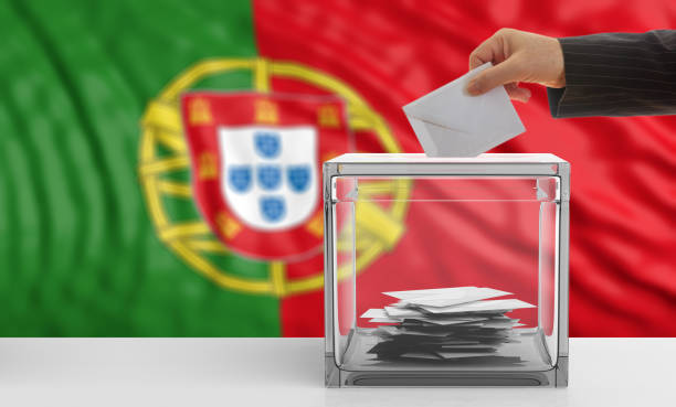 istock Voter on a Portugal flag background. 3d illustration 1019886536