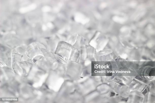 Transparente Kunststoffgranulaten Polymergranulat Auf Schwarzem Hintergrund Isoliert Stockfoto und mehr Bilder von Plastikmaterial