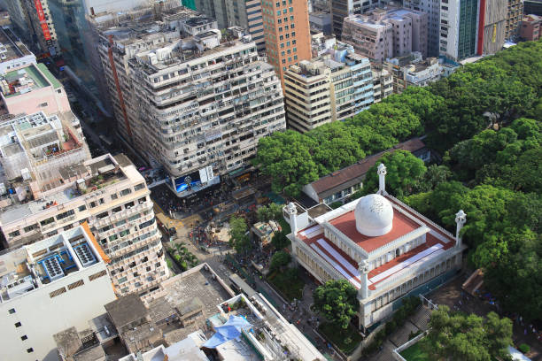 istock Chinese-style building and mosque tower in Kowloon 1019890370