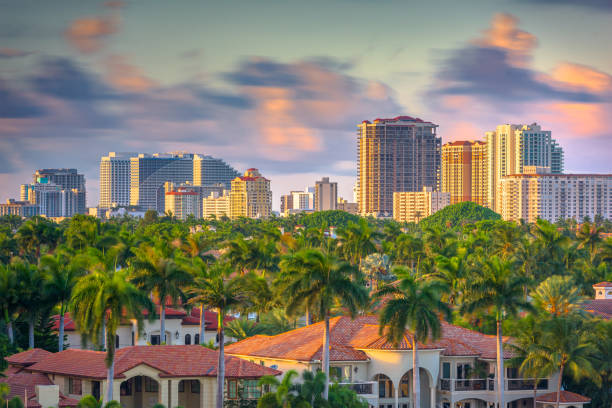 fort lauderdale, florida, skyline degli stati uniti d'america - fort lauderdale foto e immagini stock