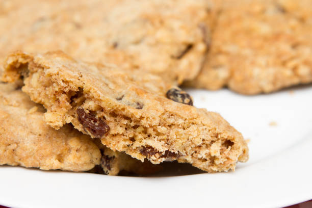 homemade oatmeal and raisin cookies