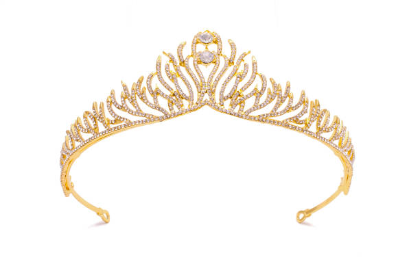 gold diadem mit diamanten isoliert auf weiss - princess crown tiara prom stock-fotos und bilder