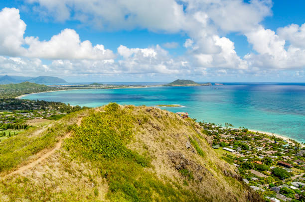 istock Lanikai Pillbox Hiking Trail 1020140452