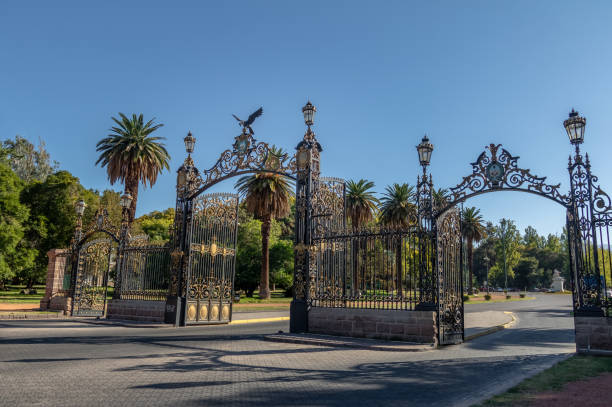 park gates (portones del parque) al general san martin park - mendoza, argentina - oggetto generale foto e immagini stock