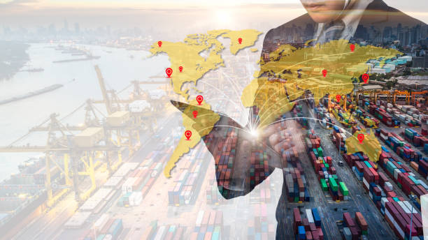 World map with logistic network distribution on background. Logistic and transport concept in front Logistics Industrial Container Cargo freight ship for Concept of fast or instant shipping, Online goods orders worldwide mapa mundial con la red logística de distribución en el fondo. enviar el concepto de logística y transporte en frente la carga logística industrial carga por concepto de rápido o inmediato envío, pedidos de productos en línea en todo el mundo