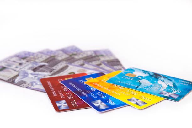 istock Credit cards & banknotes 1020415402