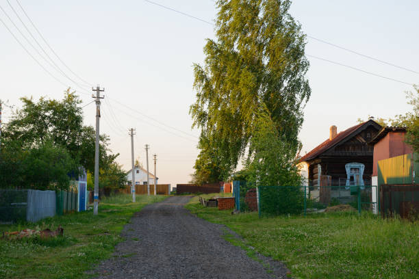 18 czerwca 2016: ulica ogush w miejscowości sugaykasy, kanashsky district, chuvash republic. czuwaj. rosja. - czuwaj! zdjęcia i obrazy z banku zdjęć