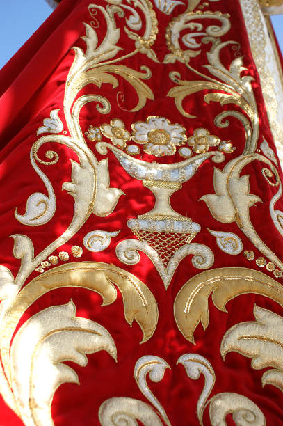 istock Golden and red virgin mantle 1020419018