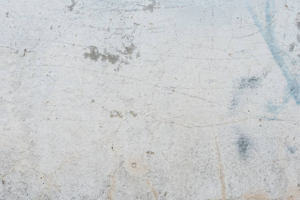 istock Wall fragment with attritions and cracks 1020471750