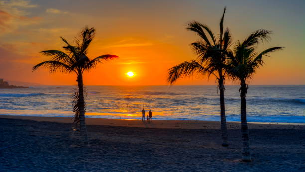 Sunset in Puerto de la Cruz, Canary islands, Tenerife, Spain Sunset in Puerto de la Cruz, Canary islands, Tenerife, Spain puerto de la cruz tenerife stock pictures, royalty-free photos & images