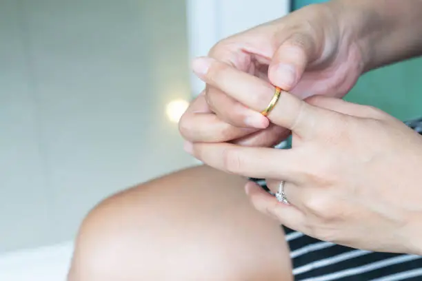 Photo of Stuck ring take off fat woman nail, gold ring removing