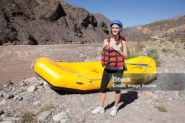 Photo libre de droit de Femme Prête Pour Le Rafting En Eau Vive banque d'images et plus d'images libres de droit de Argentine - Argentine, Mendoza, 20-24 ans