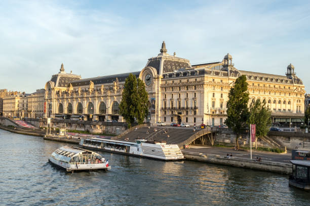 Musee d'Orsay - Paris, France Paris, France - June 21, 2018 : Musee d'Orsay in Paris. It is housed in the former Gare d Orsay, a Beaux-Arts railway station built between 1898 and 1900. essonne stock pictures, royalty-free photos & images