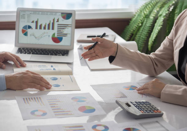istock accounting financial meeting 1020928030