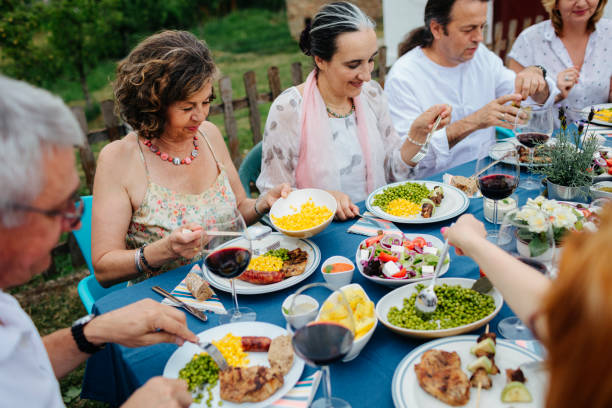 istock Al Fresco Dining 1021034668