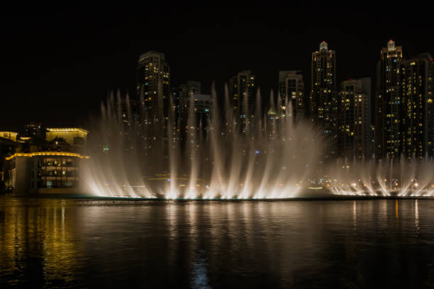 istock Dubai dancing fountain show 1021096386