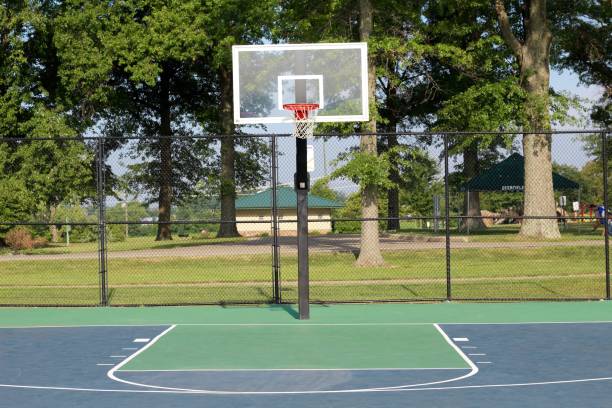 istock Outdoor Hoop Court 1021240866