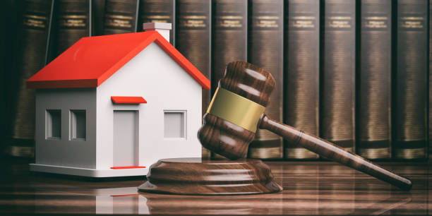 Wooden auction or judge gavel, a small house and books. 3d illustration Wooden judge or auction gavel, a small house and books. 3d illustration foreclosure stock pictures, royalty-free photos & images