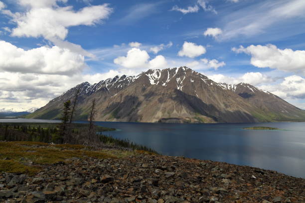 istock Hiking along Kathleen Lake 1021328842