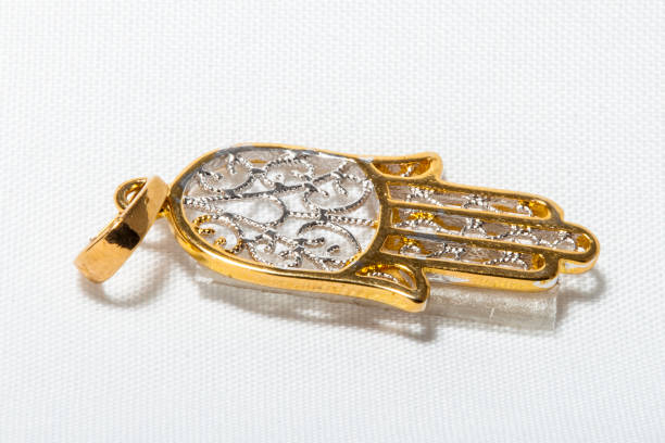 istock COCO JEWLERY 1021362058