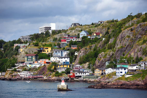 il quartiere battery a st. john's, terranova, canada - newfoundland foto e immagini stock