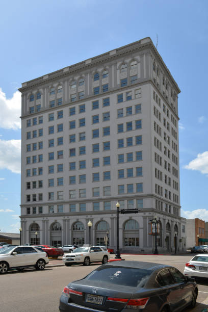 Office Building Beaumont TX, USA - August 16, 2018: Old office building in downtown Beaumont Texas beaumont tx stock pictures, royalty-free photos & images
