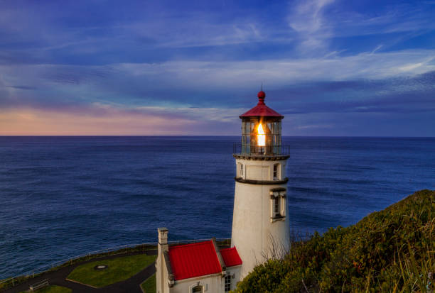 istock Oregon's Heceta Head Lighthouse 1021516474
