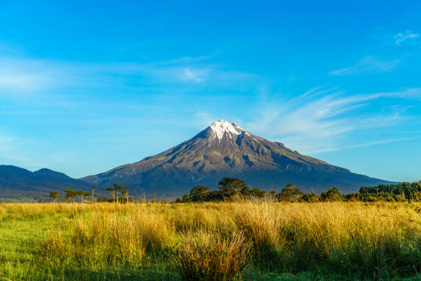 istock cone volcano mount taranaki, new zealand 9 1021612900