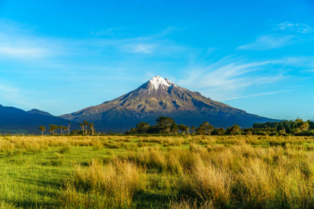 istock cone volcano mount taranaki, new zealand 4 1021621686