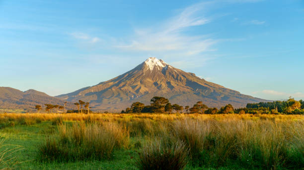 istock Cone volcano mount taranaki, new zealand 28 1021635170